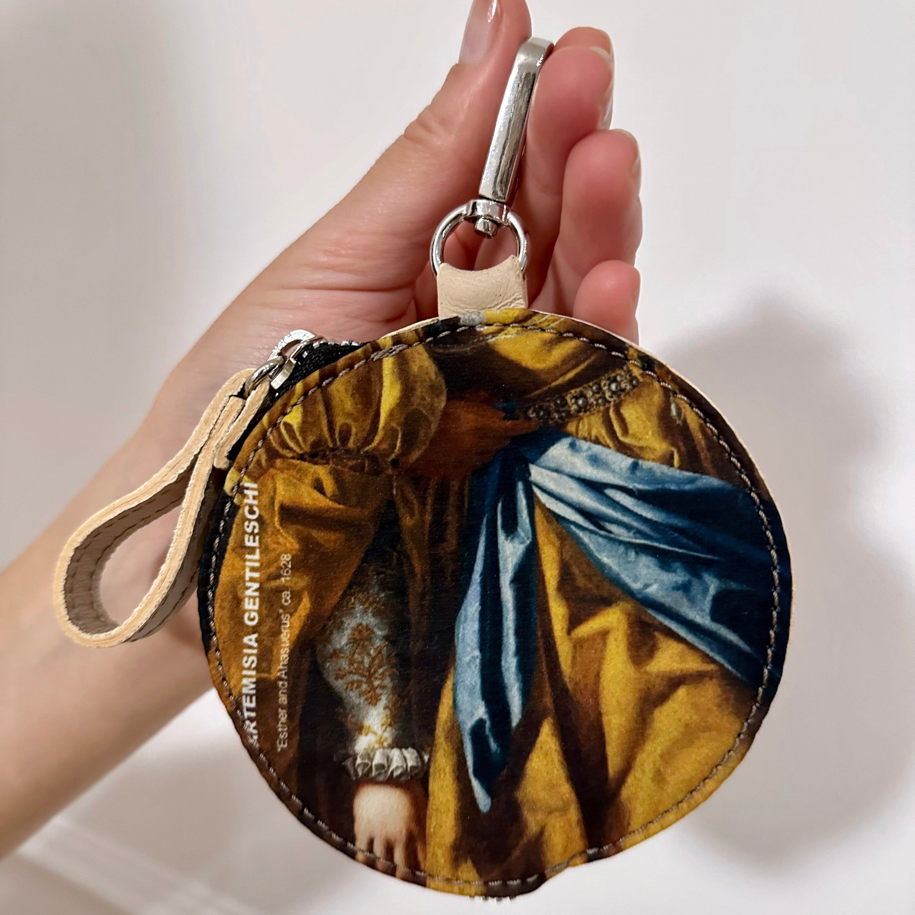 Louis Vuitton round coin purse – Lady Clara's Collection