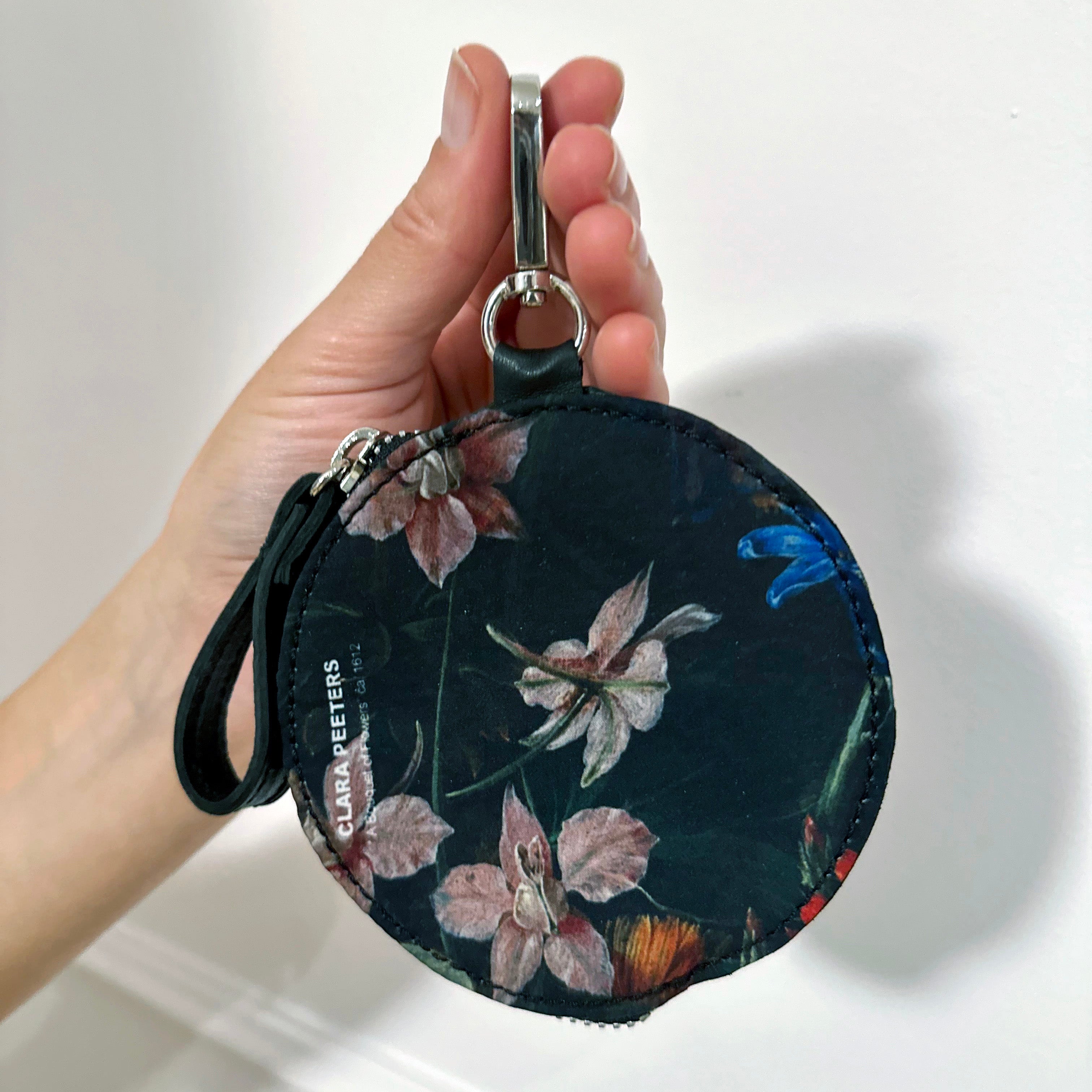 Hanging coin purse Bora Flores